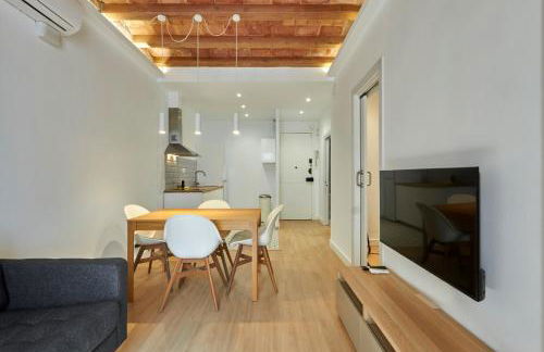 Vibrant and modern apartment - Foto 5