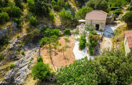 Stone bridge cottage - Photo 2