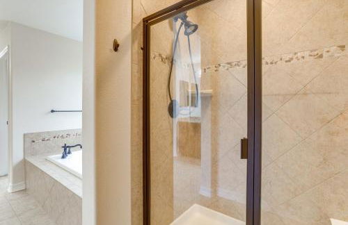 Yard, Home Gym, and Game Room Spacious Aurora Home - Foto 21