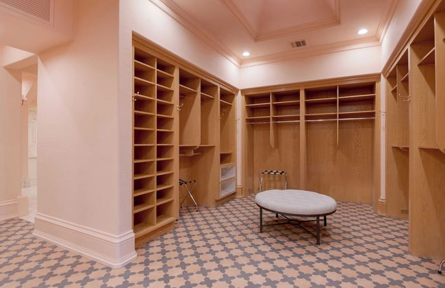 The Pond Estate by Avantstay Maximalist Designer Compound w/ 2 Casitas, Indoor + Outdoor Pools, Tennis Court, & Gorgeous Mountain Views 12k Sqft - Foto 44