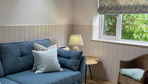 Hillview Cottage - Photo 2