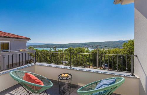 Luxury apartment Viktorija with private pool - Photo 8