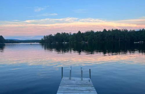 Winnisquam Landing Lakefront Firepit Deck - Foto 5