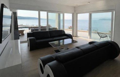 Villa Maritime - Exklusive Strandvilla mit beheiztem Pool, Grillhütte & Meerblick bei Zadar - Foto 4