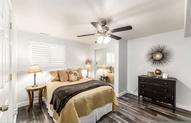 Farmington Gem 6BR Private Fenced Yard Sleeps 15 - Foto 55