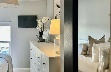 Prince Arthur Apartment - Photo 8