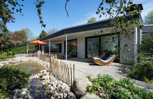 Haus am See - Foto 1