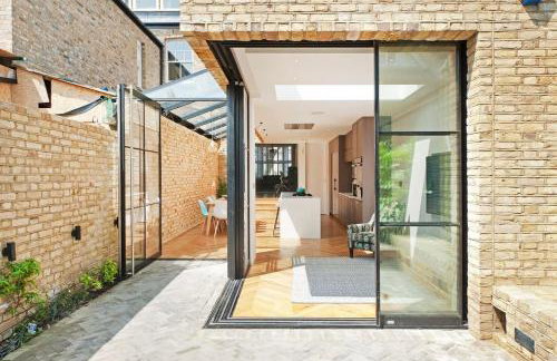 Stunning 3 Bed Victorian House - Idyllic Location - Foto 15