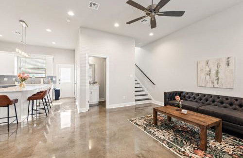 NEW-Upscale-EnSuites-King Bds-Fast WiFi-Quiet Area - Foto 31