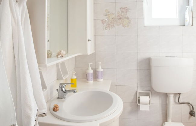 Alluring Cottage in Porto Rafti With Balcony - Foto 19