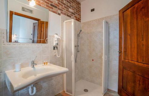 Nice Home In Marsaglia Cn With Jacuzzi - Foto 33