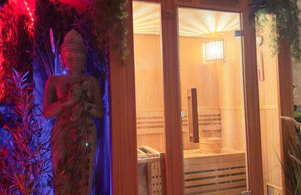 Nuit de rêve : spa, sauna, cinéma - Foto 4