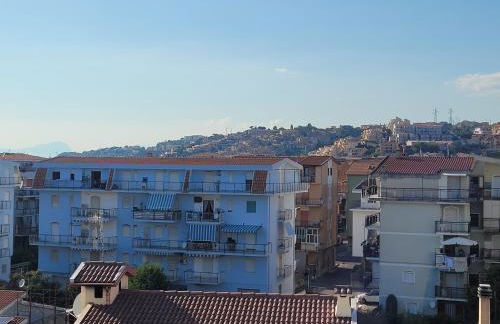 Stunning views, 2-Bed Apartment in Scalea - Foto 15