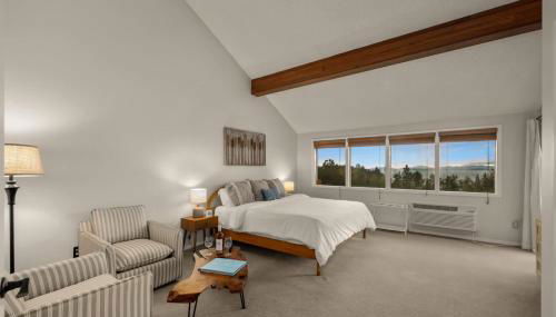 Paddle & Pine - Lake Views & Private Dock Access - Photo 4