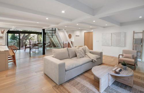 Studio City Stunning House with 5 bedrooms, Pool, Jacuzzi, Fire-pit, Guest House - Foto 13