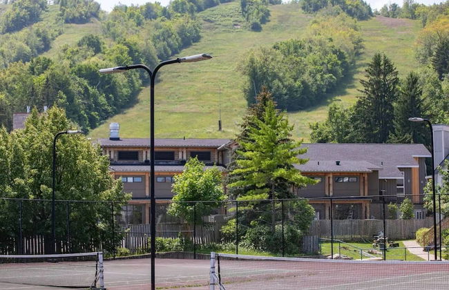 Slope-side Studio Bliss Ski-in Ski-out, Renovated At Blue, Hot Tub, Fast Wi-fi - Foto 16