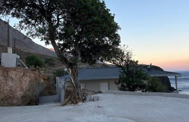 Seafront house with private beach in South Crete - Foto 19