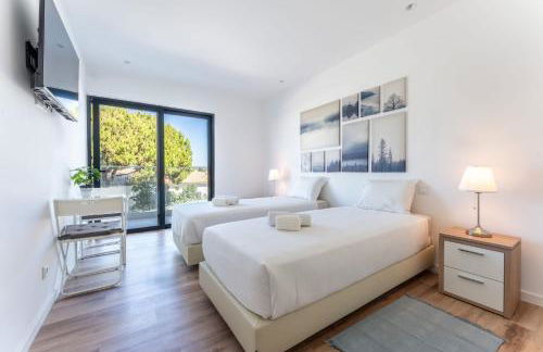 Stunning 3 BDR Flat W/ Rooftop Pool by LovelyStay - Foto 12