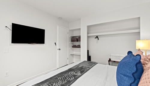 Spacious 2BR Flat, King Bed, Downtown Mt Clemens - Foto 4