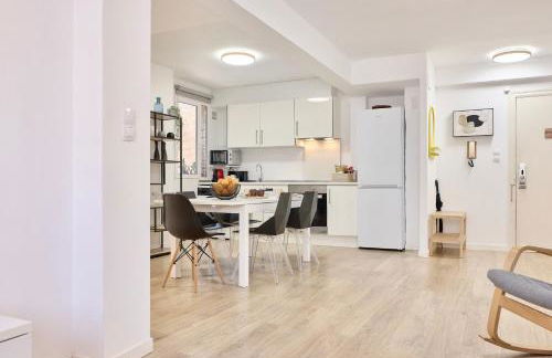 SPACIOUS, SUNNY FLAT BY CITY OF ARTS & SCIENCES - Foto 39