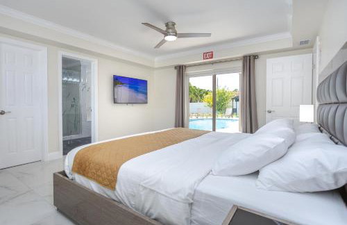 Amazing 5BR Villa Heated Pool near Hard Rock - Foto 11