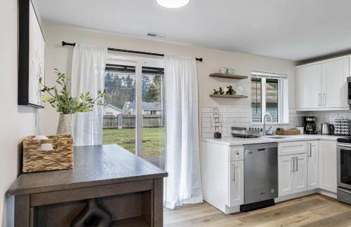 Dog Friendly Cozy Remodeled Shoreline Rambler - Foto 12