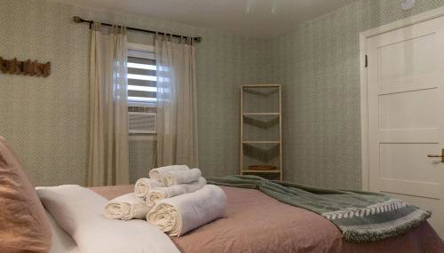 Quiet Cottage In The Woods, with Hot Tub! - Foto 4