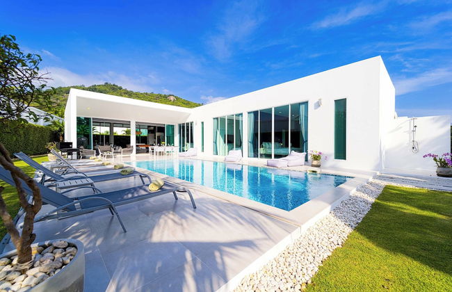 Harmony Villa 5 Bedroom Modern Pool Villa (KH-A7) - Foto 1