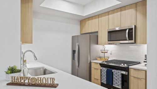 Sunset Duo 2 bedroom Charm with FREE Parking - Foto 4