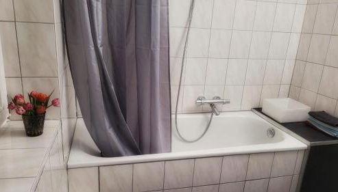 Gemütliches Apartment im Grünen mit Kamin und Klöntür - Foto 5