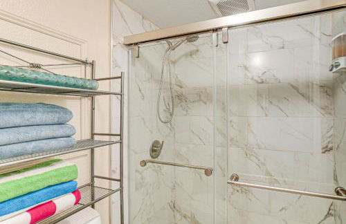 Molokai Island Loft Lanai, Pool and Walk to Beach! - Foto 17