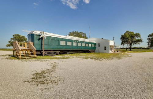 Charming Converted Railcar Studio in Joplin! - Foto 27