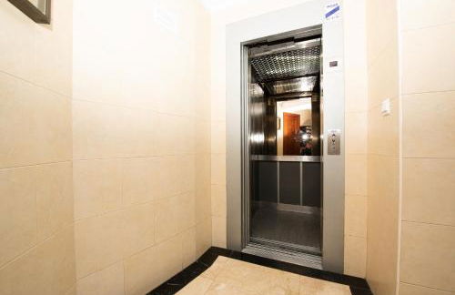 Benigno Premium Center - Photo 28