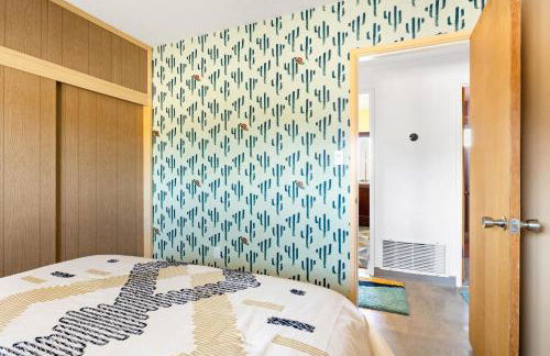 Mid Century Vibes - 2 Min to JTNP - Retro Dive Bar - View - Foto 20