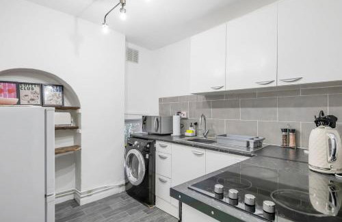 1Bed Contractor & Pilot flat - Parking & FAST WiFi - Foto 11