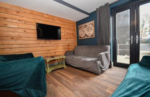 Spacious 7 Bedroom Budget Apartment in Headingley - Photo 7