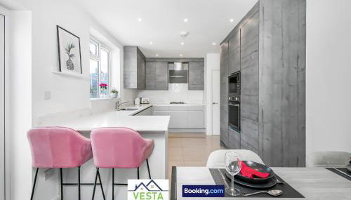 Three Bedroom House By Vesta Serviced Accommodation & Short Lets Borehamwood With Free WiFi & Free Parking - Foto 2, dishwasher