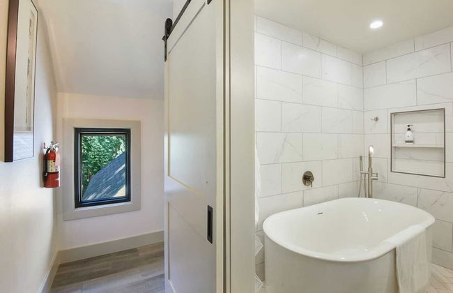 Serenity on Statford Close to Northstar! - Photo 12