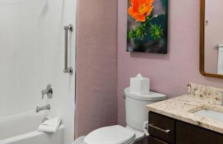 Enjoy the Oro Valley in this 1BD condo with resort amenities - Foto 30