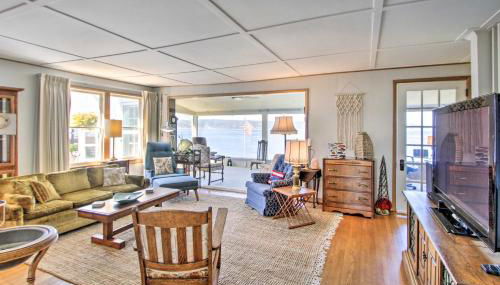 Fire Pit, Views and Beach Access Waterfront Escape! - Foto 4