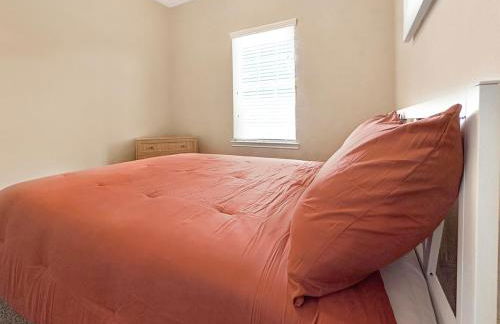 3BR Home in Home - Near Bush Airport & Houston - Foto 7