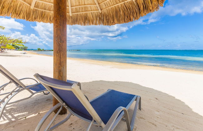 Pristine Bay Villa 1304 with large pool - 3 bedroom 3 Condo by RedAwning - Foto 30