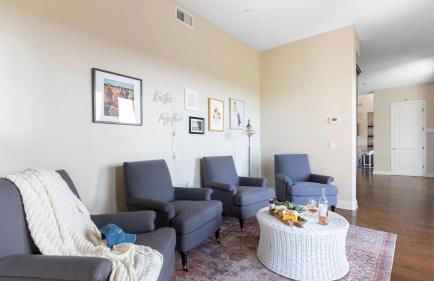 Palazzo Del Sol By AvantStay Breathtaking Home w Mountain Views Hot Tub - Photo 20