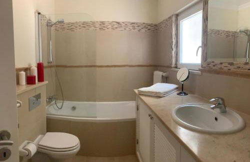 3 Bedroom villa with a sea view completely private - Foto 32