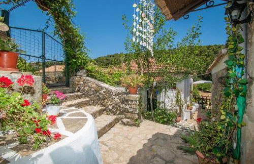 Gioia Traditional House - Photo 57