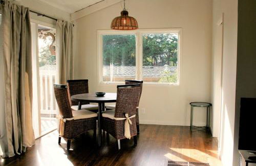 Elegant Carmel Cottage - Foto 12