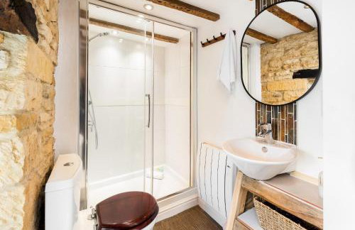 Wold House 18th century Cottage Barn - Pass the Keys - Photo 18