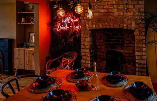 Boho Beach House Hot Tub, 3 Bedroom - Foto 6