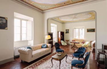 Villa with Exclusive Garden in Rignano, Tuscany - Foto 1