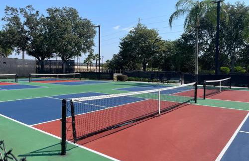 StudioReu-IBRAIM · Remodeled Studio by Disney-Resort- New Listing - Foto 21